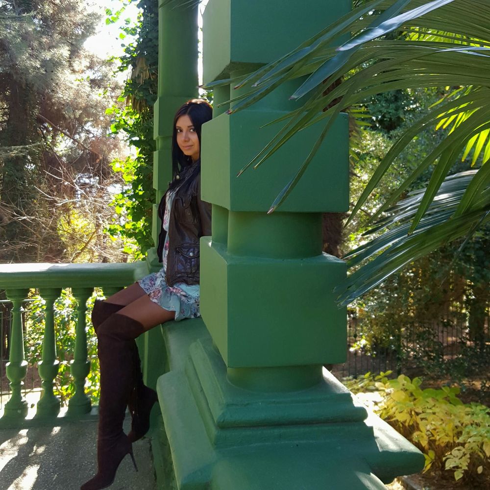 Meet your Posher, Нина